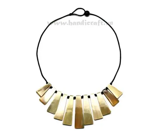 Horn Pieces with Faux Leather Strand HD10143, handmade buffalo horn jewelry