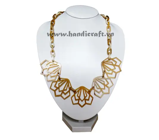 Natural Horn Carved Necklace HD10432, handmade buffalo horn jewelry