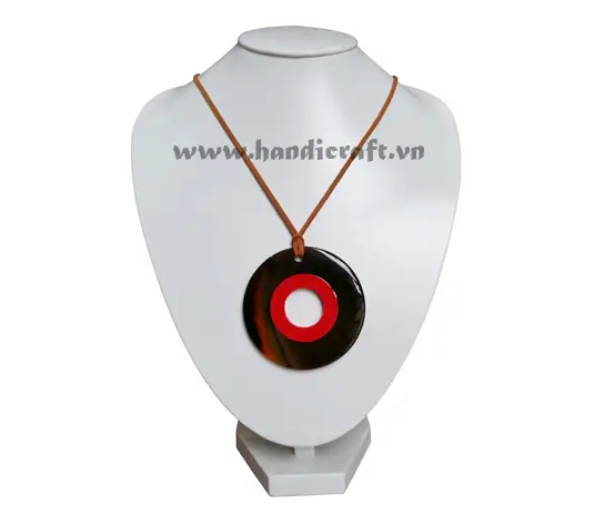 Horn & Lacquer Pendant HD20105, handmade buffalo horn jewelry