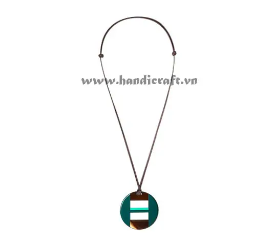 Horn & Lacquer Pendant HD20196, handmade buffalo horn jewelry