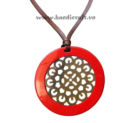 Horn & Lacquer Pendant HD20244, handmade buffalo horn jewelry