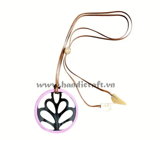 Horn & Lacquer Pendant HD20268, handmade buffalo horn jewelry
